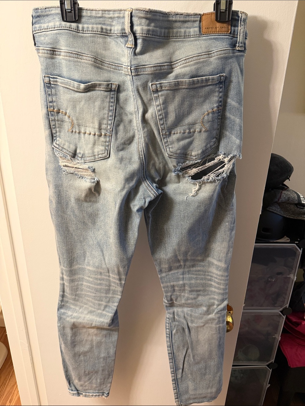 American Eagle Outfitters Light Blue Ripped Skinny Jeans - Picture 7 of 9
